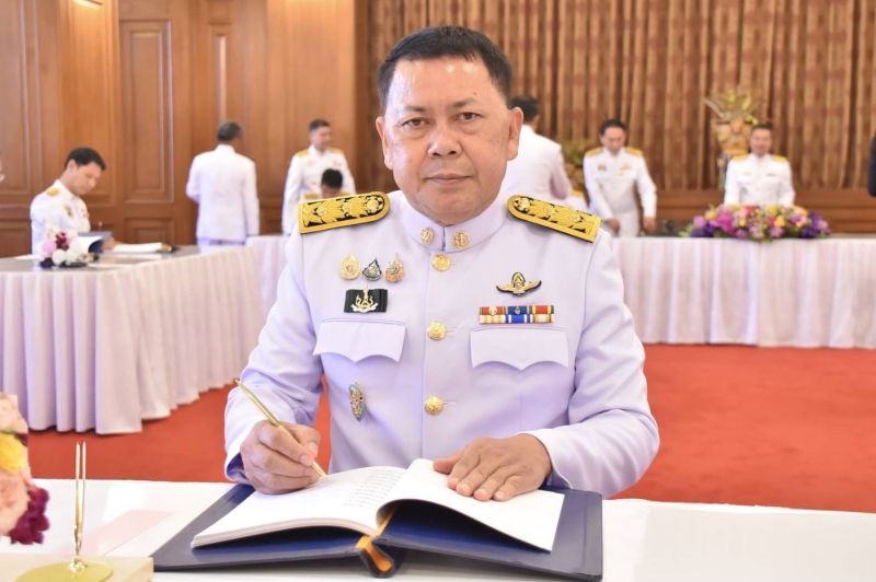 ปลัดเกษตรฯ ร่วมลงนามถวายพระพรชัยมงคล เนื่องในโอกาสวันเฉลิมพระชนมพรรษาสมเด็จพระนางเจ้าสิริกิติ์ พระบรมราชินีนาถ พระบรมราชชนนีพันปีหลวง