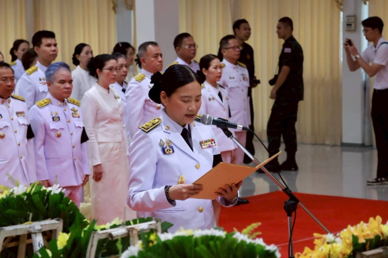พิธีถวายราชสักการะและวางพวงมาลา