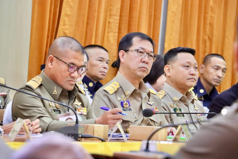 นายธิติโลหะปิยะพรรณผู้ตรวจราชการกระทรวงเกษตรและสหกรณ์