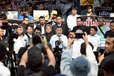 ปลัดเกษตรฯรับข้อเสนอเครือข่ายเกษตรกรผู้เลี้ยงโคนม