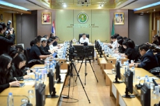 ปลัดเกษตรฯถกแผนรับมือวิกฤตตะวันออกกลาง