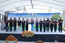 รมช.เกษตรฯลงพื้นที่ราชบุรีเปิดตลาดเกษตรกรบ้านโป่ง